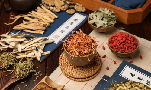 知母中药知母的作用-中药知母的功效与作用及禁忌图片-知母中药知母的作用,中国中药知母的功效与作用及禁忌网站